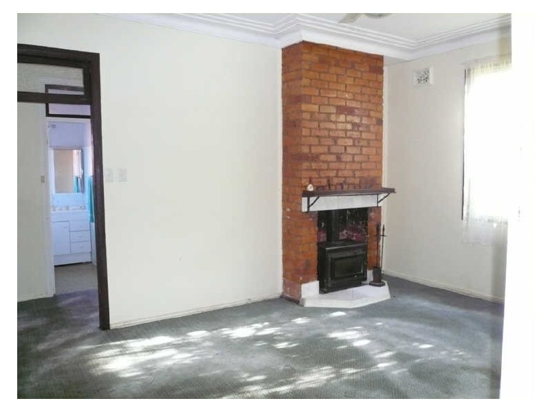 20 Hely Street, West Gosford NSW 2250