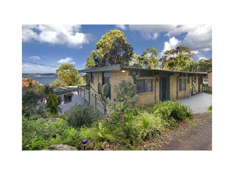 30 Penang Street, Point Clare NSW 2250