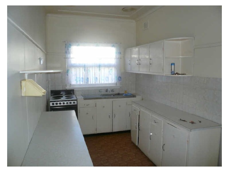 24 GWENDOLEN AVENUE, Umina Beach NSW 2257