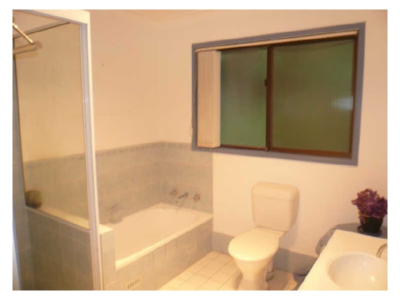 10 Shore Brace, Tascott NSW 2250