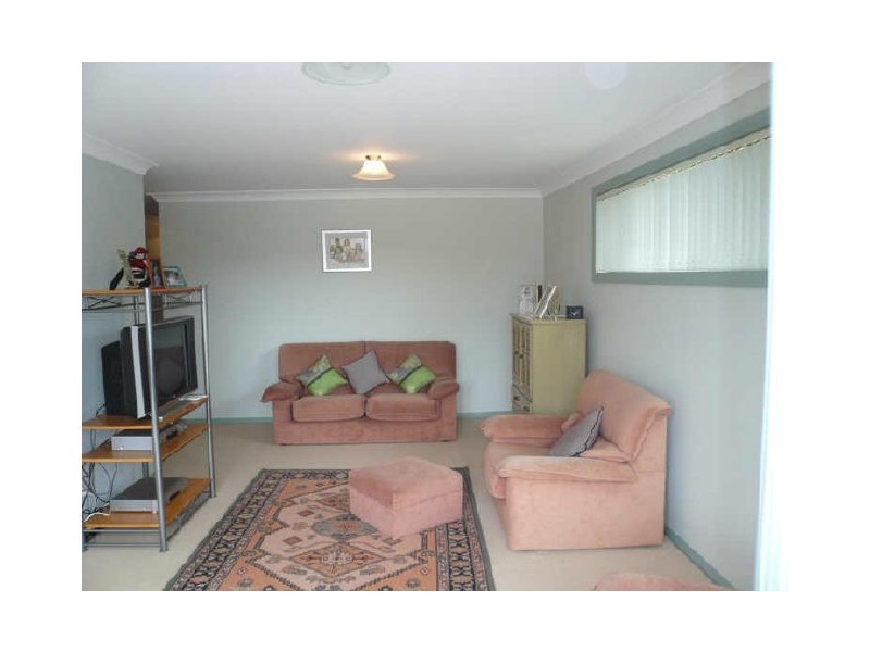 5a Margaret Street, Point Clare NSW 2250