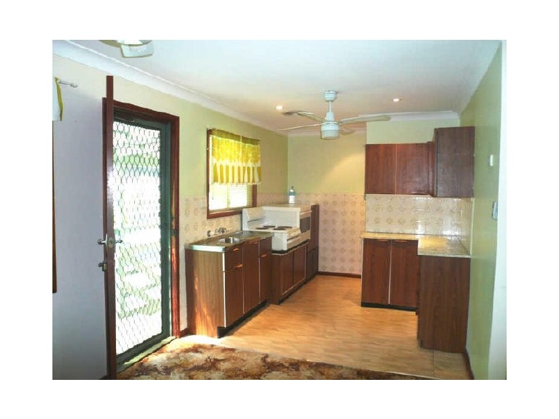 6 Genoa Place, Tascott NSW 2250