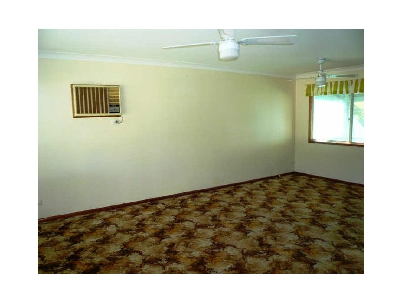 6 Genoa Place, Tascott NSW 2250