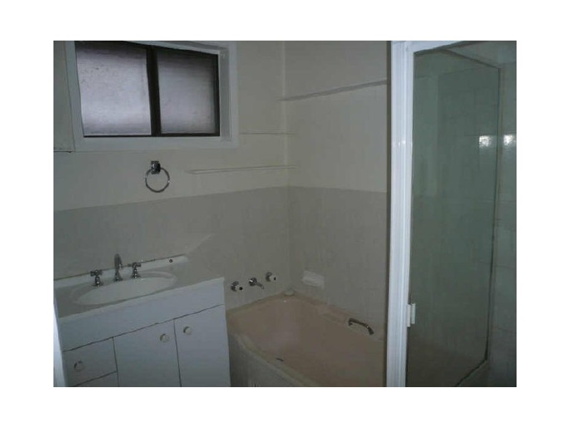 12 FIONA STREET, Point Clare NSW 2250