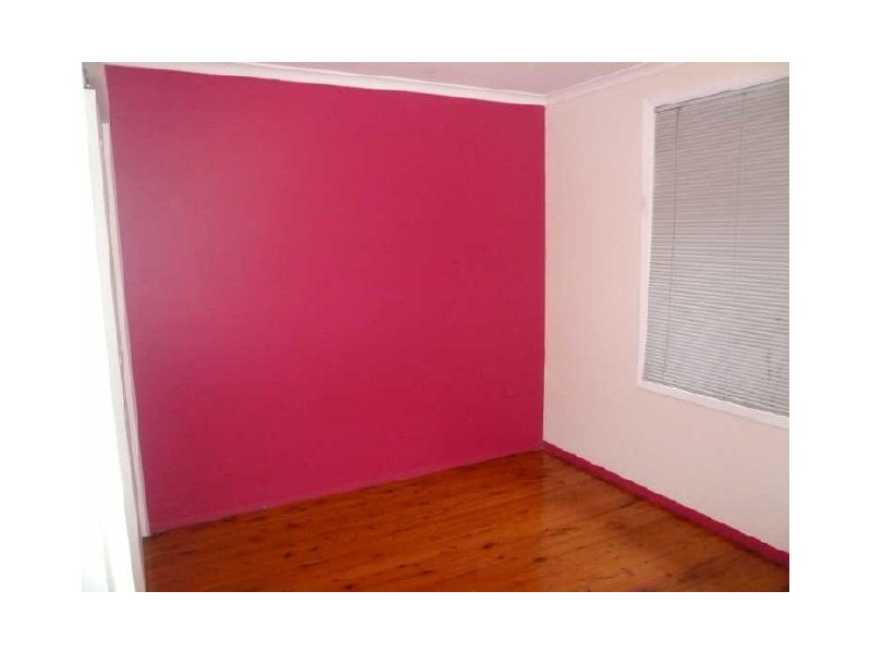 12 FIONA STREET, Point Clare NSW 2250