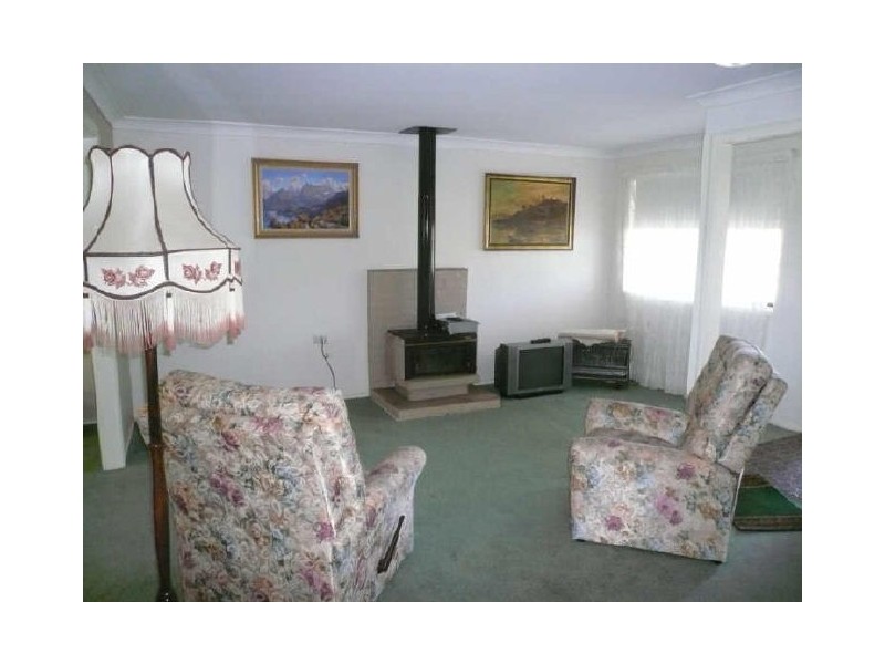 39 BAYLINE DRIVE, Point Clare NSW 2250