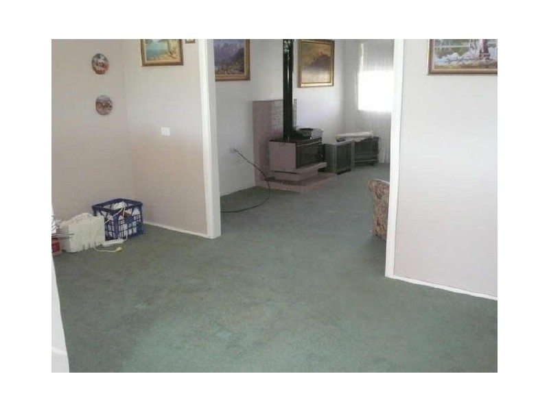 39 BAYLINE DRIVE, Point Clare NSW 2250