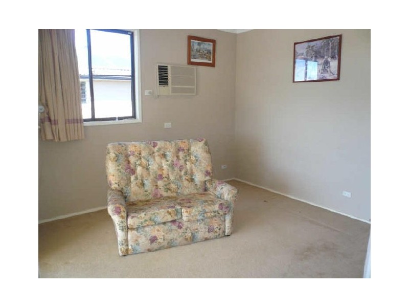 39 BAYLINE DRIVE, Point Clare NSW 2250
