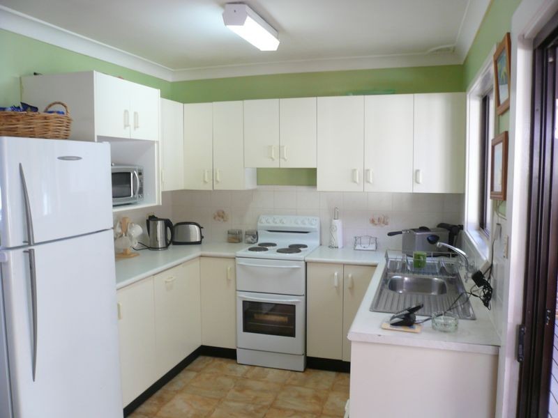 20 WENDY DRIVE, Point Clare NSW 2250