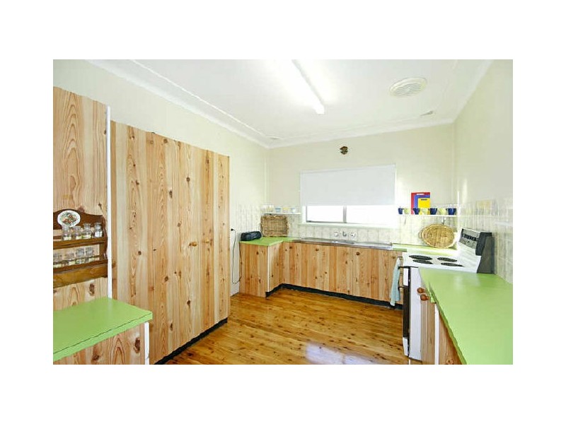 2 Karu Ave, Booker Bay NSW 2257