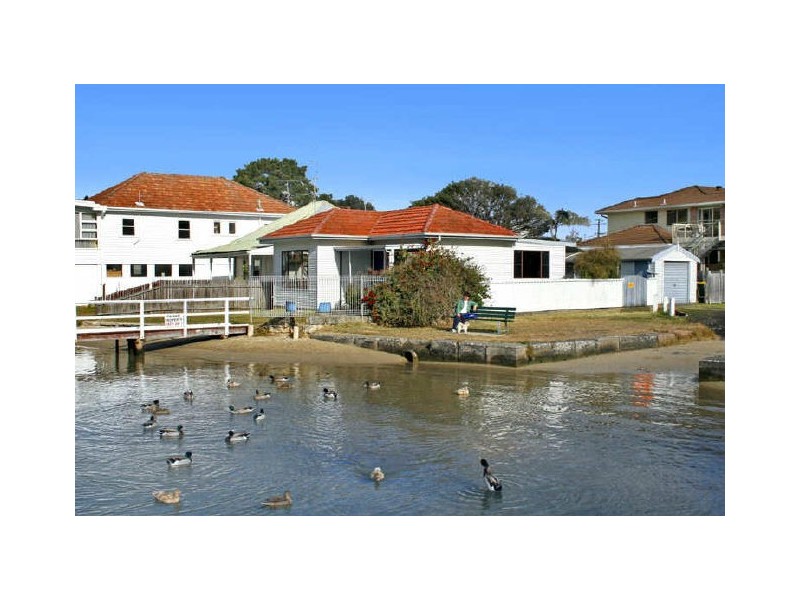 2 Karu Ave, Booker Bay NSW 2257