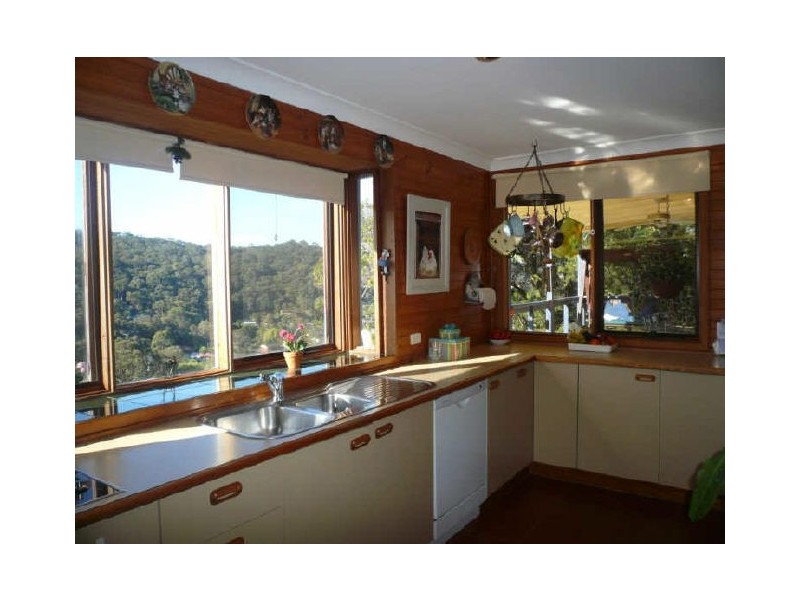 16 Sublime Point Avenue, Tascott NSW 2250