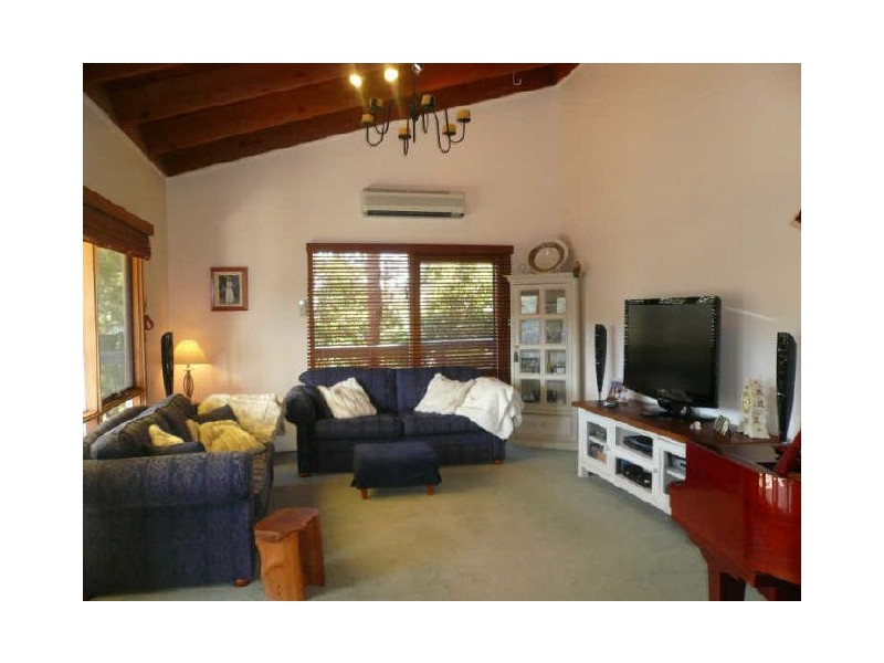 16 Sublime Point Avenue, Tascott NSW 2250