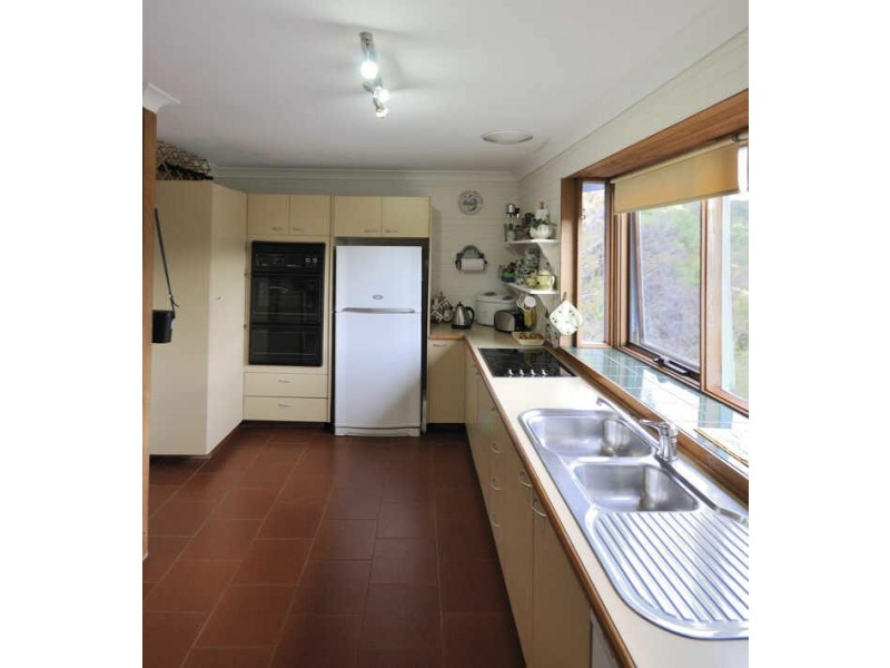 16 Sublime Point Avenue, Tascott NSW 2250