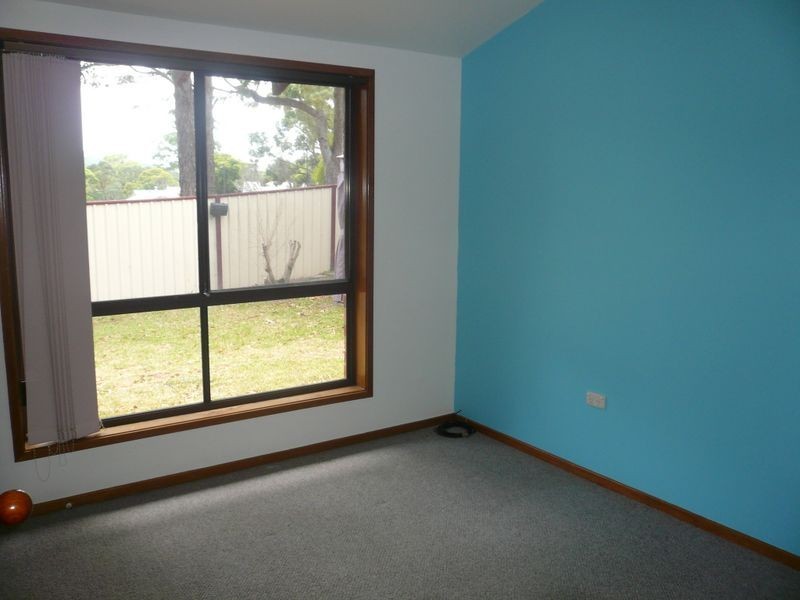 4 SAWYER CLOSE, Green Point NSW 2251
