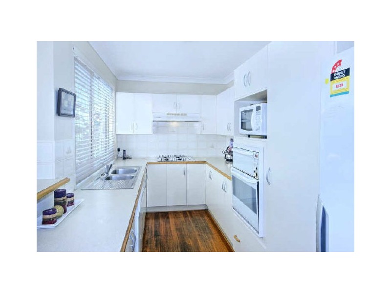 15 Wixstead Close, Point Clare NSW 2250