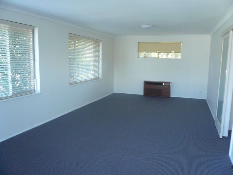 1/2a Waterview Street, Tascott NSW 2250