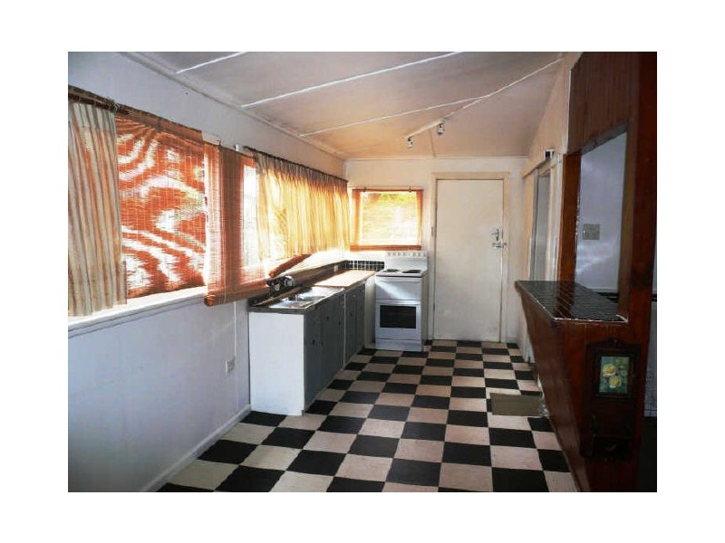 22 Talinga Avenue, Point Clare NSW 2250