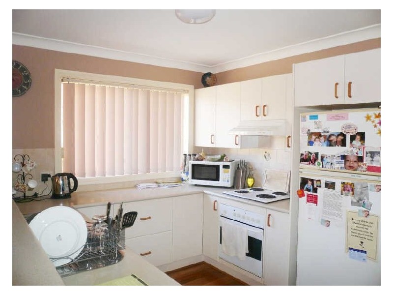 1/5 Broadwater Street, Point Clare NSW 2250