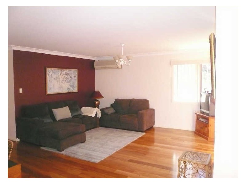 1/5 Broadwater Street, Point Clare NSW 2250