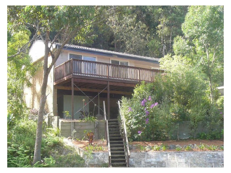 4 Gull Place, Tascott NSW 2250