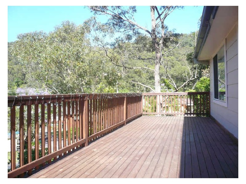 4 Gull Place, Tascott NSW 2250