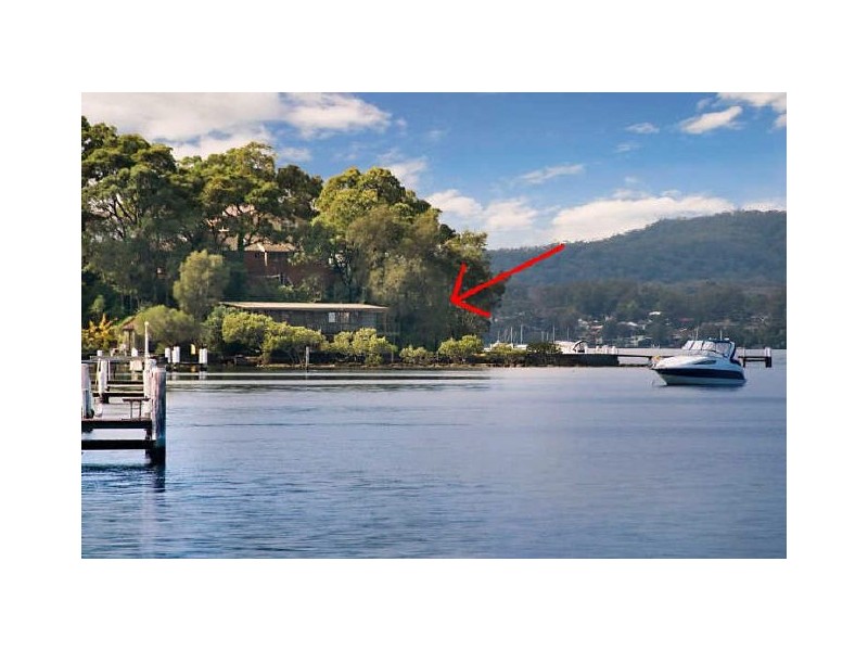 6 Coogee Road, Point Clare NSW 2250