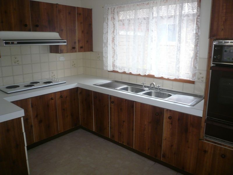 2/22 HENRY KENDALL STREET, West Gosford NSW 2250