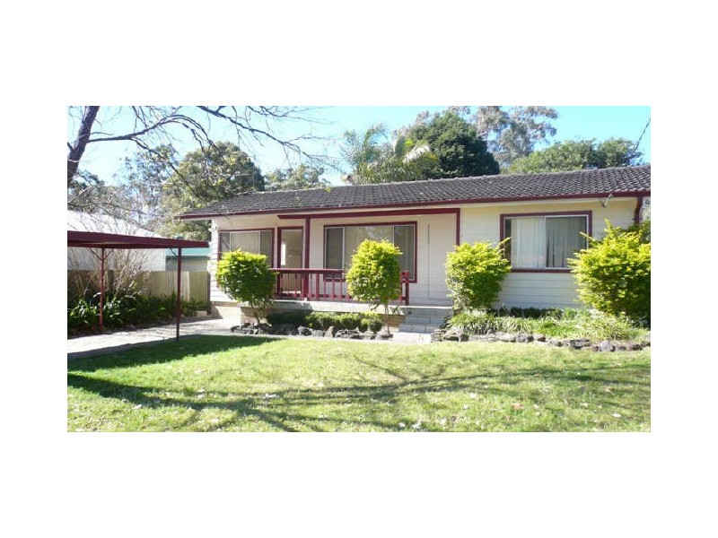 2 Koolinda Ave, Point Clare NSW 2250