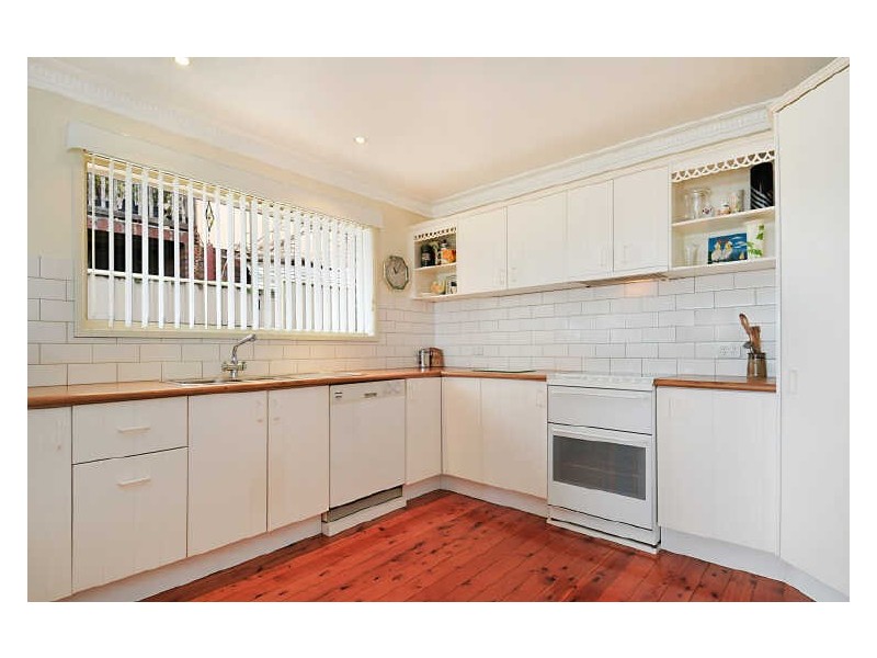 3 Sandstone Crescent, Tascott NSW 2250