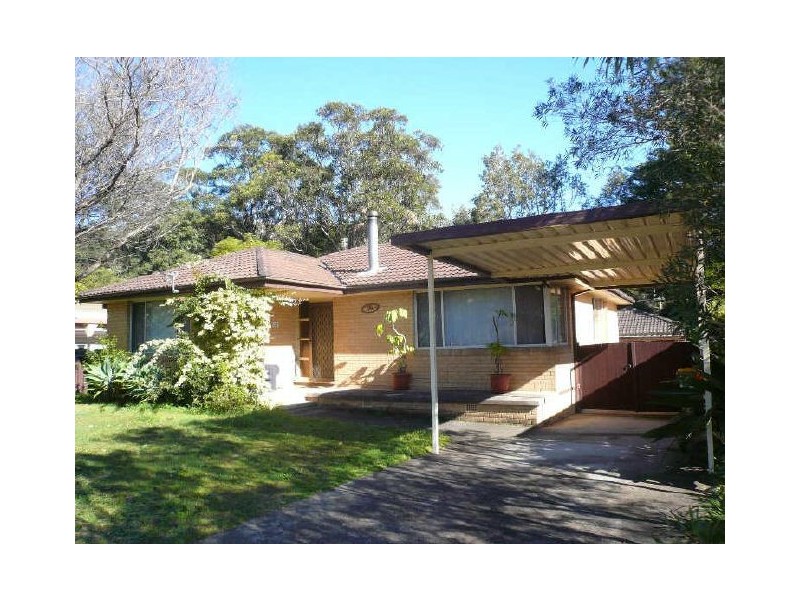 31 Golden Avenue, Point Clare NSW 2250