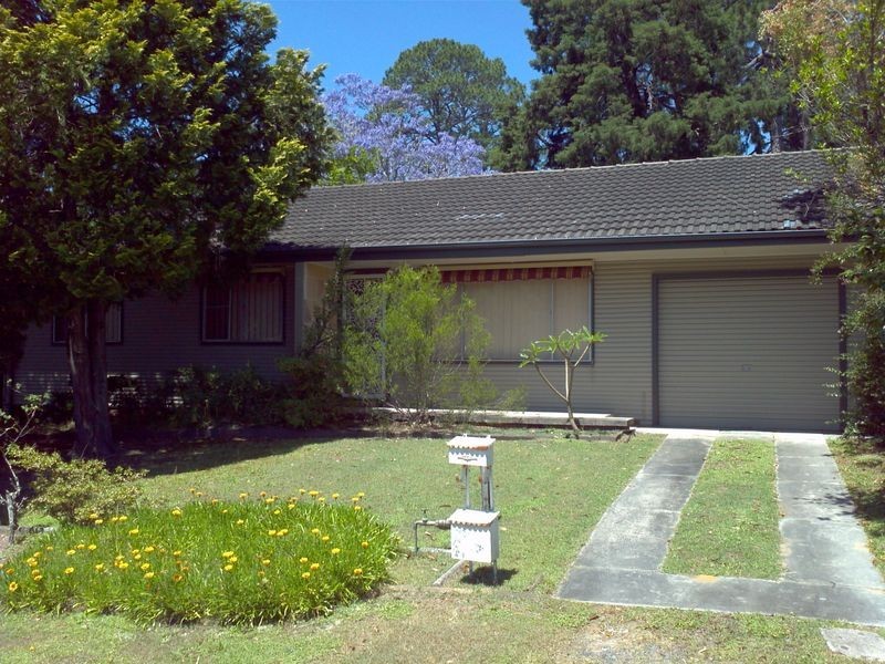2 Sunshine Drive, Point Clare NSW 2250