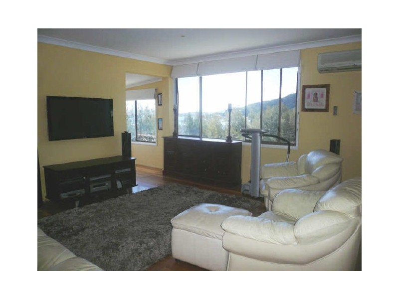 302 Glenrock Parade, Tascott NSW 2250