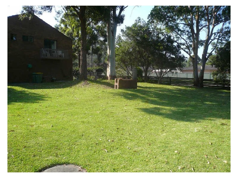 4/17 Kurrawa Avenue, Point Clare NSW 2250