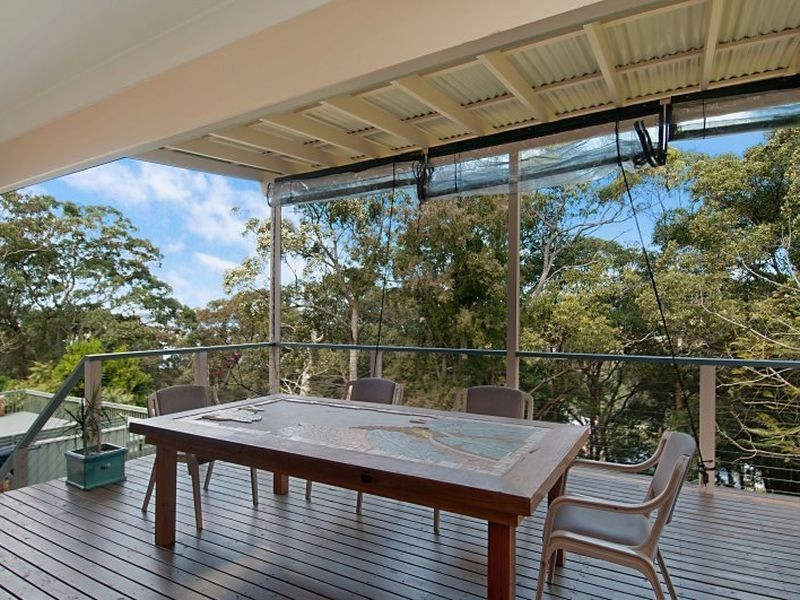 12 PENANG STREET, Point Clare NSW 2250