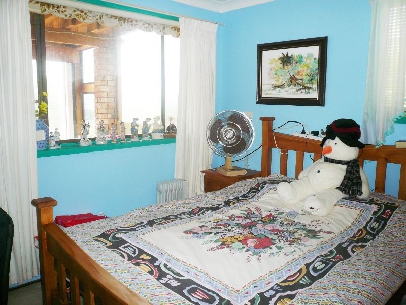 1/4 JACARANDA CRESCENT, Tascott NSW 2250