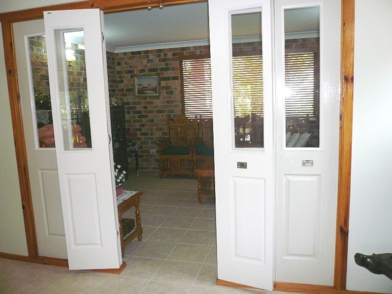 1/4 JACARANDA CRESCENT, Tascott NSW 2250