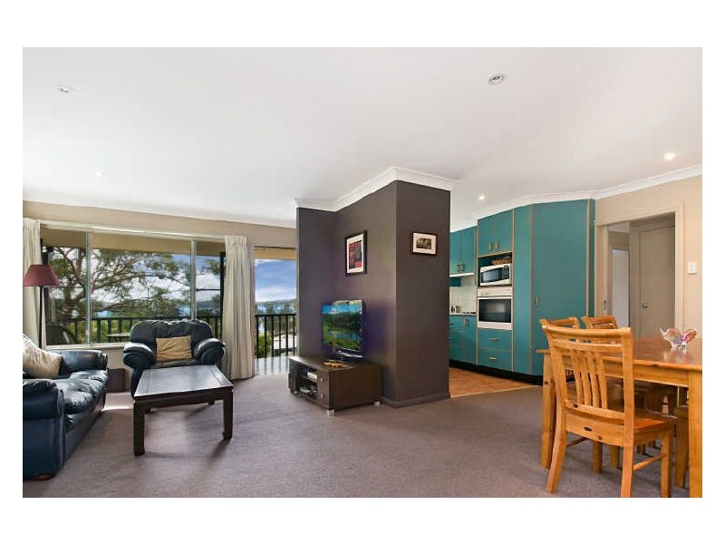 6 Thomas Street, Tascott NSW 2250