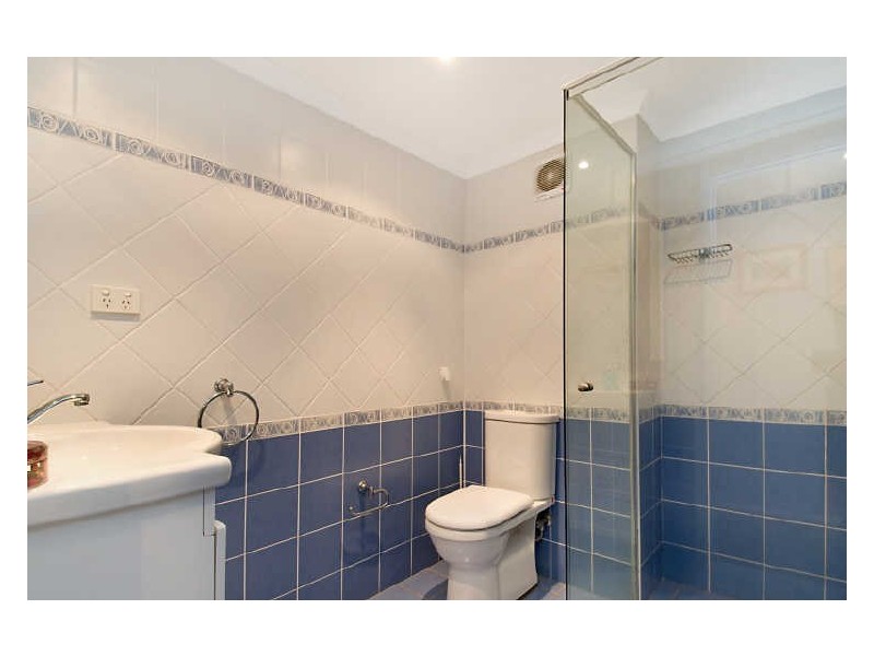 6 Thomas Street, Tascott NSW 2250