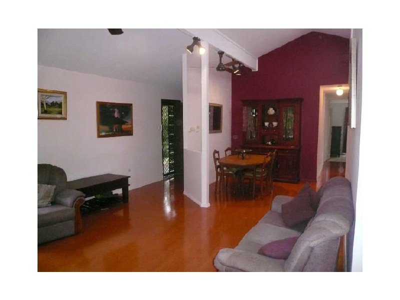 51 Wendy Drive, Point Clare NSW 2250
