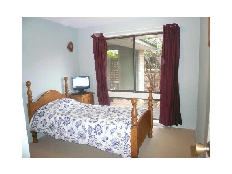 51 Wendy Drive, Point Clare NSW 2250
