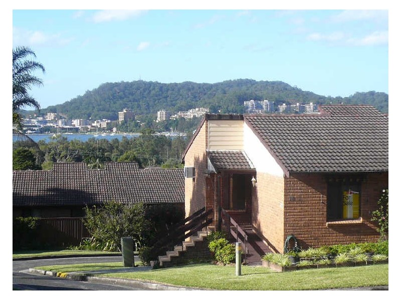 16/115 Brisbane Water Drive, Point Clare NSW 2250