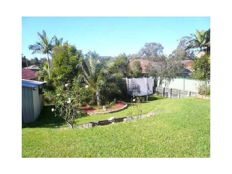 19 Collard Road, Point Clare NSW 2250