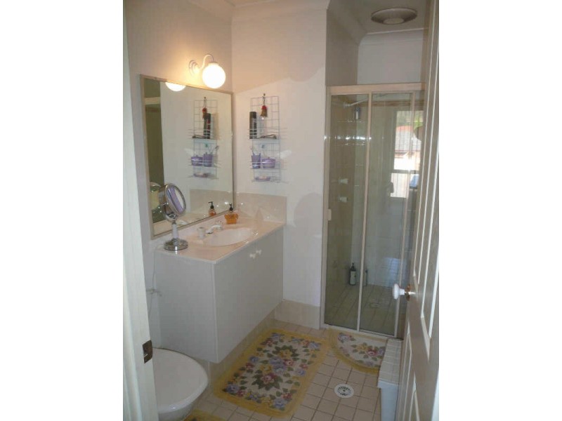 56 Singleton Road, Point Clare NSW 2250