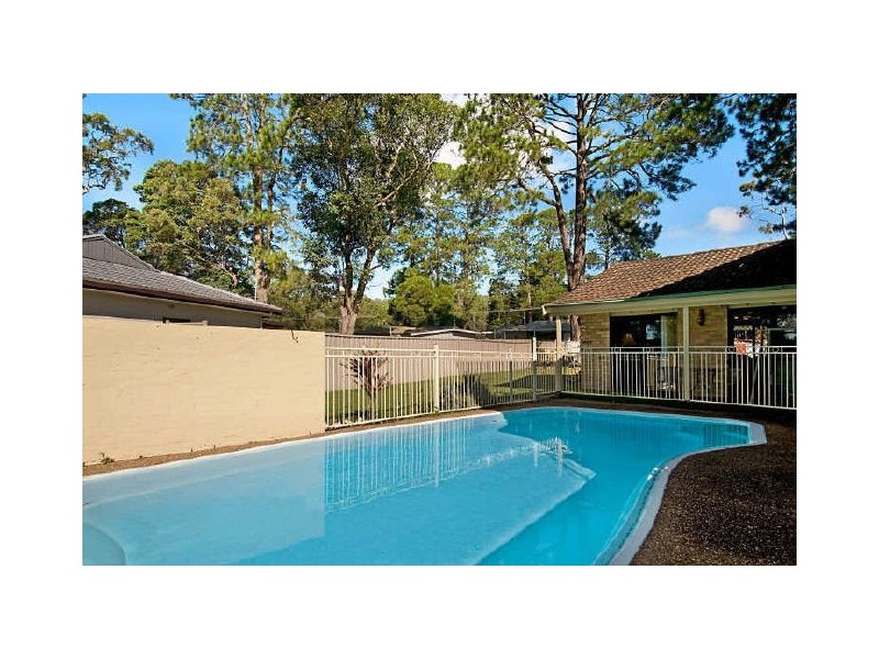 9 Bayline Drive, Point Clare NSW 2250