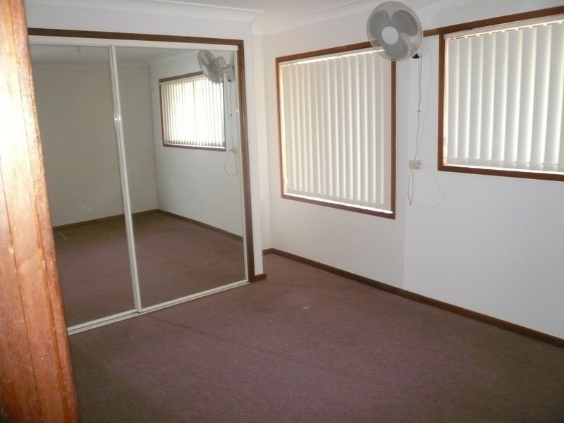 2/28 Fisher Road, Point Clare NSW 2250