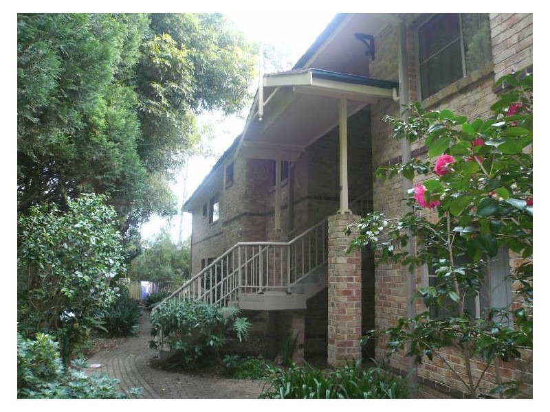 10/12 Kinarra Ave, Wyoming NSW 2250