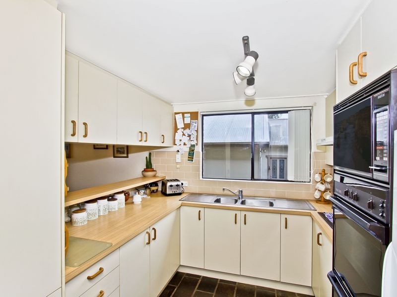 2/256 Burge Road, Woy Woy NSW 2256