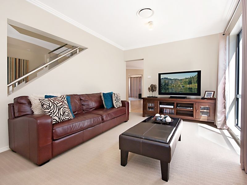 12 Talinga Avenue, Point Clare NSW 2250