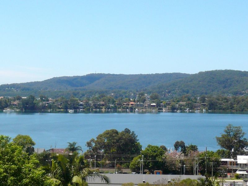 29 Hughes Street, Point Clare NSW 2250